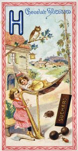 H betű: szálloda, bagoly, függőágy, hárfa, fejsze, herisson, komló, súlyzók, chabbing, hamlet. Az ábécé metszetét Chocolat Suchard szerkesztette, a XX. század eleje. 24 kromolitográfia, amelyek a felfedezendő helyeket, karaktereket és tárgyakat ábrázolják alkotó: Unbekannt