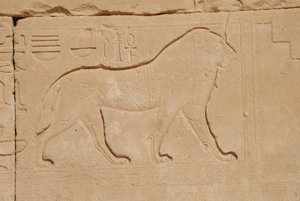 Oroszlánfaragás, Karnak, Luxor, Egyiptom (fotó) alkotó: Unbekannt