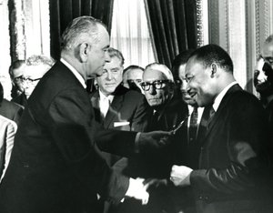 MLK – Szavazati jogokról szóló törvényjavaslat alkotó: Benjamin Baud