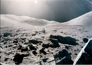 Manned Space Flight, USA, Apollo 15 Panorámás kilátás a Hold felszínére, Apollo 15 alkotó: Unbekannt