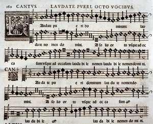 A Laudate Pueri zsoltár zenéjének oldala Thomas Luis de Victoria 8 hangjával alkotó: Unbekannter Künstler
