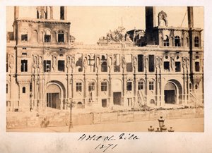 Paris Commune (1871): a Hotel de Ville képe az 1871. májusi tűzvész után. Névtelen fényképezés. Nyomtatás kartonra Dim. 15x10 cm alkotó: Unbekannt