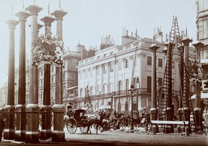 A Park Lane-t Viktória királynő gyémántjubileumára díszítik alkotó: Unbekannt