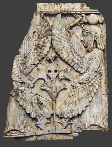 Szárnyas lényeket ábrázoló emléktábla, Nimrud, Mezopotámia, Kr.e. 8-7. alkotó: Unbekannt