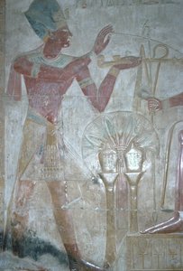 I. Seti tömjént kínál Hórusznak, I. Seti temploma, Egyiptomi Újbirodalom, XIX. dinasztia, ie 1318 körül (polikróm dombormű) alkotó: Unbekannt