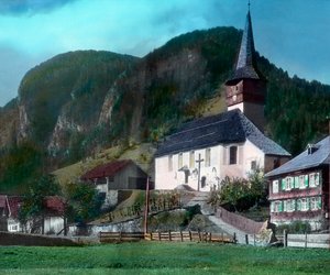 The town of Reuthe near Bregenz alkotó: Unbekannter Künstler