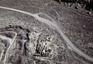 Kilátás egy ősi Anasazi településre, Chaco Ruins Culture National Park, Chaco-kanyon, Új-Mexikó, Amerikai Egyesült Államok, Anasazi civilizáció alkotó: Benjamin Baud