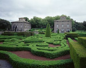 Kilátás a két villára és a kertre, Giovanni Francesco Gambara bíboros számára tervezett Giacomo Vignola (1507-73) 1568 (fotó) alkotó: Unbekannt