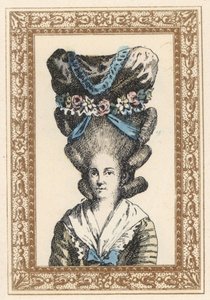 Nő a Gabrielle Vergy főkötőben, szalagokkal és virágfüzérekkel átkötve. Kalap a la Gabrielle Vergy, amelyet Dormont De Belloyd 1777-es tragédiája ihletett. de Laubadere kézi színezésű litográfiája Octave Uzane: Stílusos frizura vagy különc díszítés fr. alkotó: Unbekannter Künstler