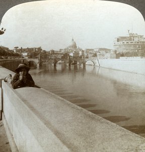 A Tiberis folyó, a Castel Sant Angelo és a Szent Péter-bazilika, Róma, Olaszország. alkotó: Underwood and Underwood
