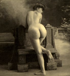 Női akt, 1900 körül (szépia fotó)
