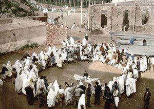 Arab zsonglőrök Algírban. Photochrome v. 1895. alkotó: Unknown artist