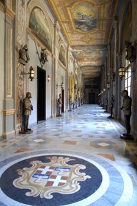 Építészet: kilátás a Máltai Lovagrend Nagymestereinek Palotájára Vallettában (La Valletta), Málta (fotó) alkotó: Unknown artist