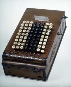 Filc kalkulátor: A komptométer alkotó: Unknown artist