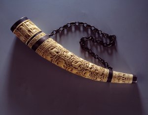 Ivory Oliver ezüstre szerelt. 1050-1100. Párizs, Louvre Múzeum alkotó: Unknown artist