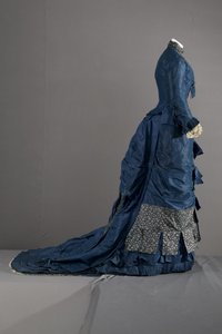 Koszorúslány ruha alkotó: Unknown artist
