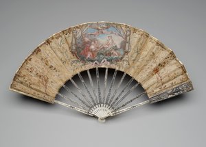 Összecsukható legyező Vénusz születésével, 1770-80-as évek (gouache egyetlen selyemlevélen, szalma, sárgaréz, fémszál, csont, aranyozás, gyöngyház és paszta drágakövek) alkotó: Unknown artist