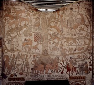 Nagy Sándor (Kr. e. 356-323), macedoina király és Perzsia hódító ábrázolása jobbról veszi körül az indiai faunát India meghódítása alatt, balról Diana szarvasra vadászott, és birkózókat, keresztény szimbólumokat. A Pantaleone (vagy Pa alkotó: Unknown artist