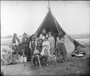 Roma nők és Sinte Magyarországon alkotó: Unknown artist