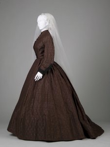 Esküvői ruha alkotó: Unknown artist
