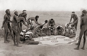 A Warramunga törzs totemikus szertartása, Ausztrália alkotó: Unknown photographer