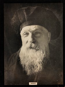 Auguste Rodin alkotó: Unknown photographer