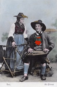 Pár népviseletben, Alt - Zillertal, Tirol (képeslap) alkotó: Unknown photographer