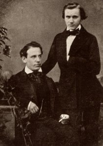 Johannes Brahms (1833-1897) német zeneszerző, állva, a menekült magyar hegedűművésszel, Remenyi Eduárddal (1828-1898), akivel turnézni ment (féltónusos felvétel). alkotó: Unknown photographer
