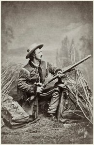 John Baker Omohundro, ismertebb nevén „Texas Jack”, a Konföderációs Hadsereg cowboyja és határ menti felderítője alkotó: Unknown photographer