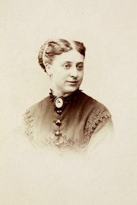 Dunlop kisasszony portréja, 1860-as évek (f/w fotó) alkotó: Unknown photographer