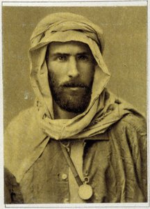 Savorgnan de Brazza portréja 1882-ben. alkotó: Unknown photographer