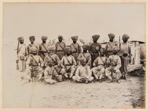 A bengáli bennszülött gyalogság 15. (Ludhiana) ezrede a szudáni sivatagi tájon alkotó: Unknown photographer
