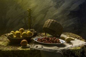 Sötét csendélet gyümölcsökkel
