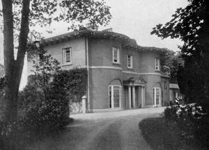 Braganza ház, a püspöki palota, Carlow, Írország, 1924-1926. alkotó: Valentine and Sons Ltd