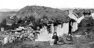 Crofters házak, Stornoway, Lewis, Western Isles, Skócia, 1924-1926. alkotó: Valentine and Sons Ltd