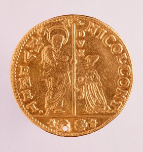 Arany érme (zecchino vagy flitter) a Velencei Köztársaságból: Nicolo Contarini dózse uralkodása (1630-1631). Átmérője 3,4 cm Róma, nemzeti terminus múzeum