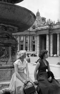 Külföldiek Rómában, 1960 körül (zselatinos ezüstnyomat)