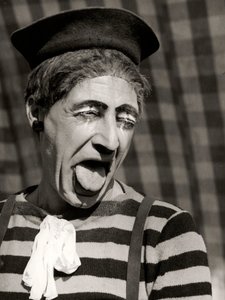 Egy bohóc portréja, Olaszország, 1950 körül (zselatinos ezüstnyomat) alkotó: Vincenzo Balocchi