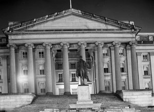 A washingtoni pénzügyminisztérium épülete éjjel