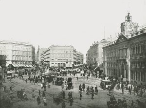 A Puerta del Sol, Madrid, Spanyolország, 1895. alkotó: W and S Ltd