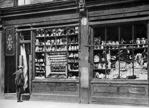 Zálogok boltja, Bow, London, 1926-1927.