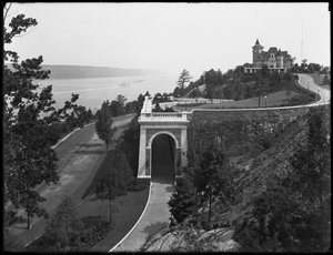 Tryon Hall, Billings Estate, Inwood, New York City, 1914 körül