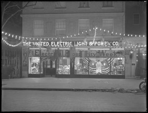 A United Electric Light und Power Company kirakatát az „Elektromos Jólét Hét” alkalmából díszítették, 1915. november 29-től december 4-ig, New York City alkotó: William Davis Hassler