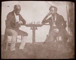 Nicolaas Henneman egy sakkjátszmában gondolkodik lépéséről, 1841. szeptember (sópapír nyomat a kalotípus negatívról) alkotó: William Henry Fox Talbot