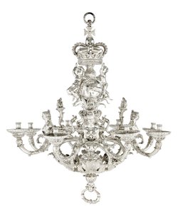 A Givenchy királyi hannoveri csillár, 1736