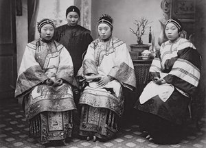 Kínai nők, 1880 körül (albumnyomat)