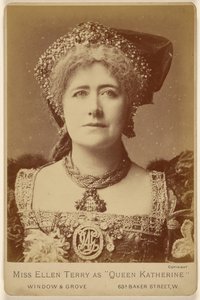 Miss Ellen Terry mint "Katalin királynő"