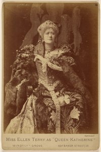 Miss Ellen Terry mint "Katalin királynő"