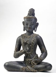 Nepáli-kínai stílusú bodhisattva (lakk, szövet, nyomokban kék, arany és zöld festék és aranylevél) alkotó: Yuan Dynasty Chinese School