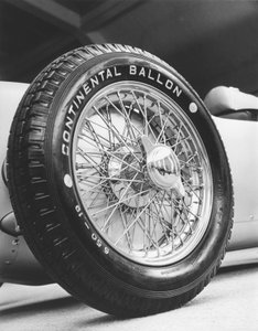 Egy 1911-es Auto-Union versenyautó első kereke, 1934-1935 körül